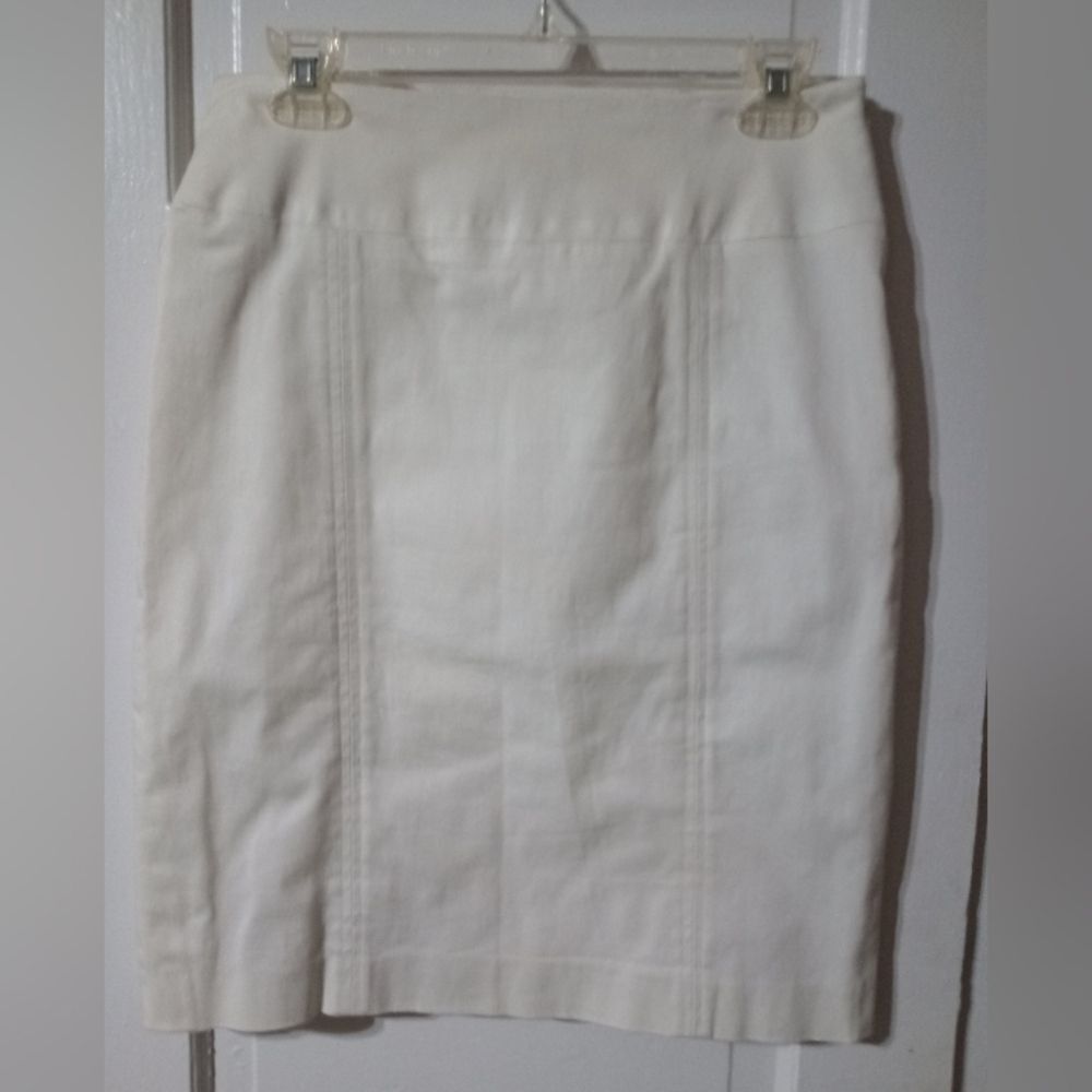 Focus 2000 size 8 skirt